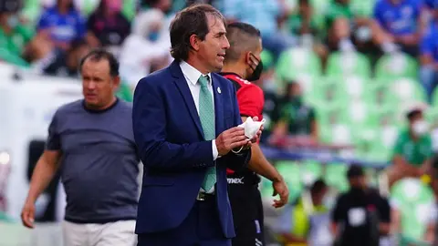Almada: 'Cruz Azul trató de ensuciar el juego y el árbitro fue permisivo'