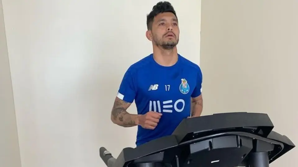 Tecatito Corona: Negociaciones entre Sevilla y Porto se habrían 'enfriado'