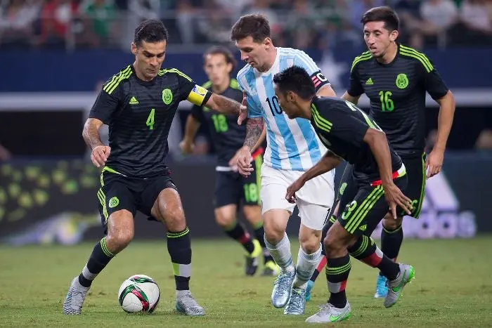 Messi en acción ante México | MEXSPORT