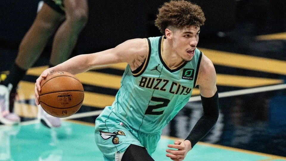 NBA: LaMelo Ball de los Charlotte Hornets es el Novato del Año