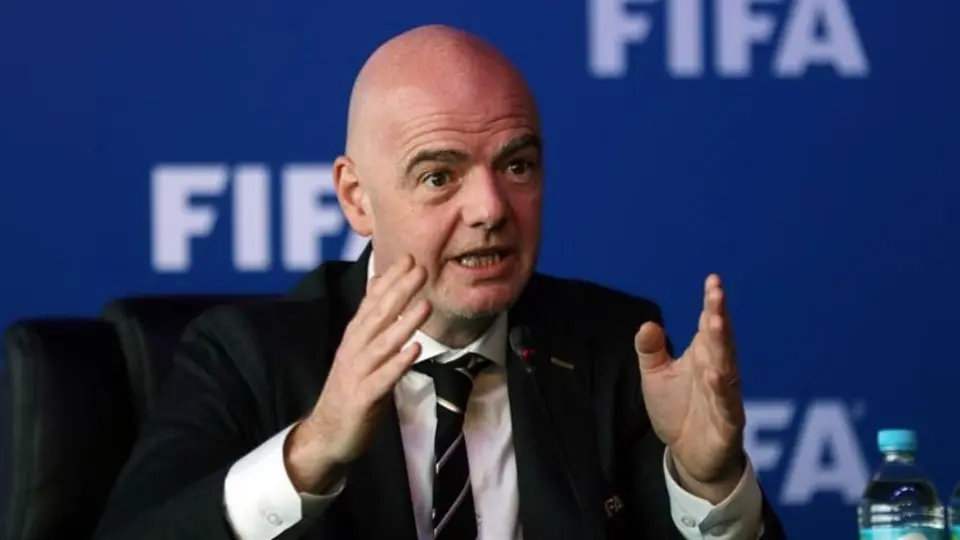 Infantino: 'Si el Super Bowl se juega cada año, ¿por qué no el Mundial cada dos?'
