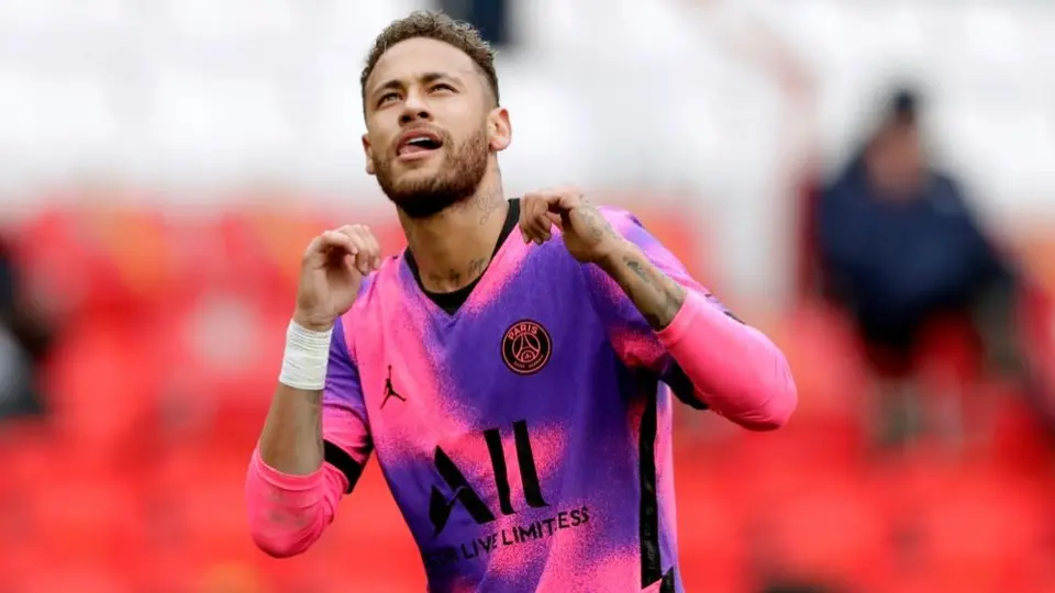 Barcelona ya habría hecho contacto con el PSG para comprar a Neymar