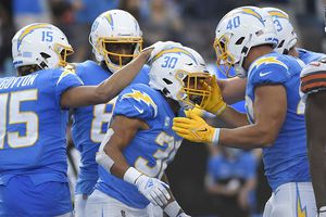 NFL: Chargers venció a Browns y sumó tres victorias al hilo