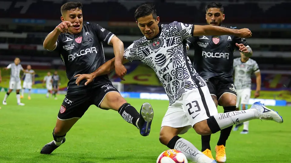 Chucho López: América dedicó manta de apoyo al mediocampista previo a Clásico Joven