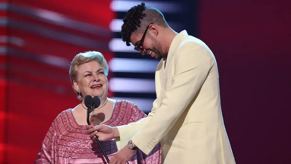 Paquita la del Barrio a Bad Bunny: 'Eres un inútil'