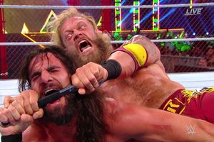 WWE: Edge venció a Seth Rollins en Hell in the Cell