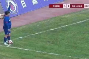 Millonario compró club en China para poner a jugar a su hijo de 126 kilos