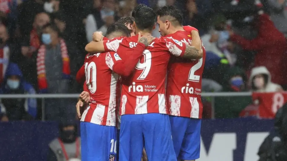 Respiro para el Atleti: Julián Álvarez, Sorloth y Giuliano apuntan a la vuelta en Londres