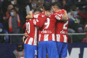 Respiro para el Atleti: Julián Álvarez, Sorloth y Giuliano apuntan a la vuelta en Londres