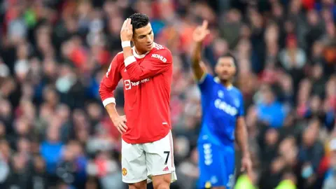 Premier League: Manchester United empató ante el Everton con Cristiano como suplente