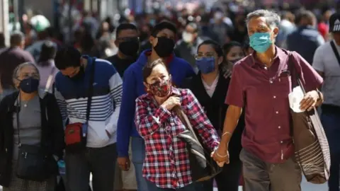 México registró 3 mil 663 nuevos casos de Covid-19; muertes sumaron 299