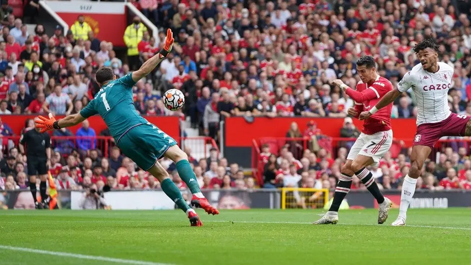 Premier League: 'Dibu' Martínez retó a Cristiano a tirar el penalti en el United vs Aston Villa
