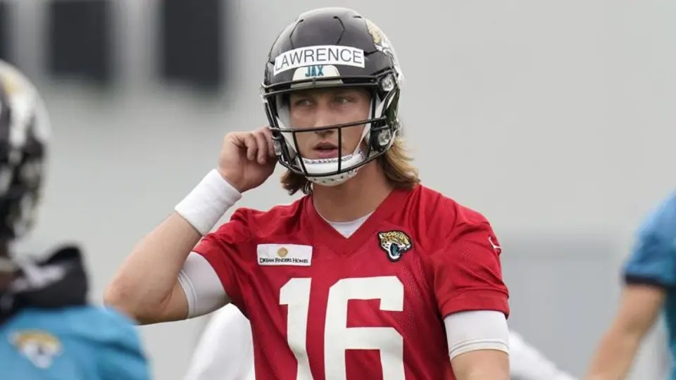 Jaguars: Trevor Lawrence firmó su contrato de novato por 36.8 millones de dólares