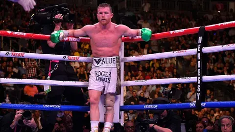 Canelo Álvarez: Buscará ayudar a niña con cáncer a través de la fundación Nariz Roja