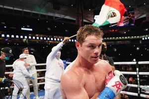 Canelo sobre Billy Joe Saunders : 'Será una pelea complicada, pero voy a ganar'