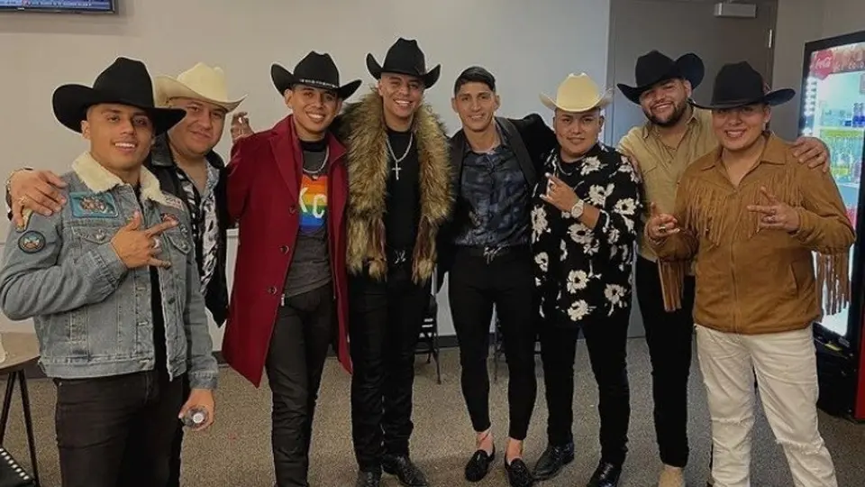Alan Pulido disfrutó de Grupo Firme en Kansas City
