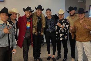Alan Pulido disfrutó de Grupo Firme en Kansas City