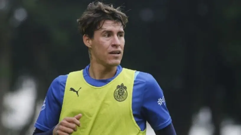 Chivas: Esposa de Cristian Calderón pide un alto a insultos en contra de su familia