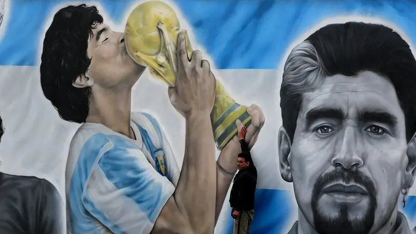 ¿A qué suena la música de 'Maradona: Sueño Bendito'?