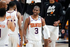 NBA Playoffs: Chris Paul, a dos triunfos de alzar el trofeo Larry O’Brien