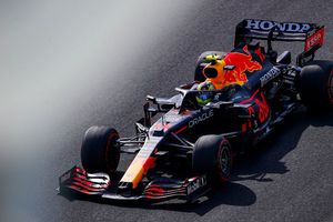 Christan Horner: 'Hay que darle su crédito a Checo por esa succión a Max'