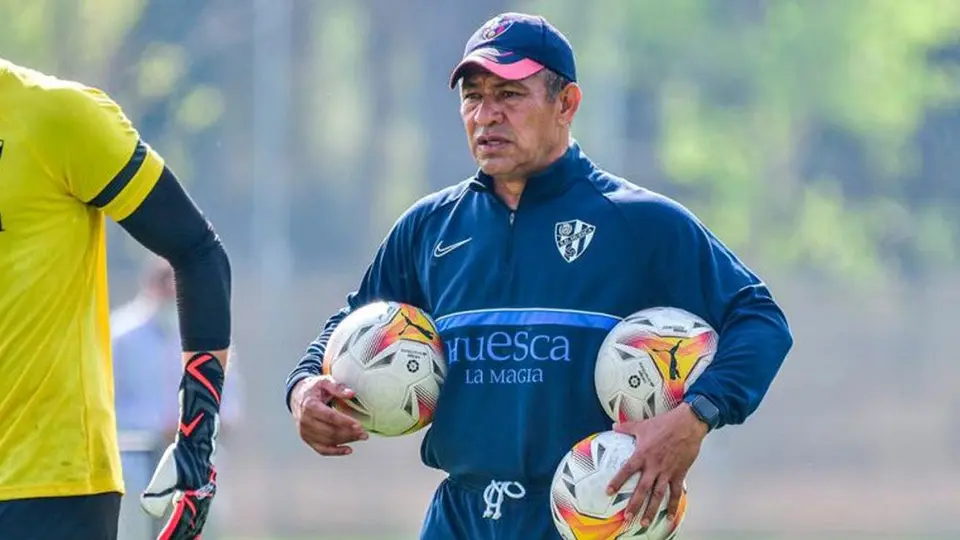 Ambriz, satisfecho con evolución del Huesca: 'Ahora jugamos con más intensidad y chispa'
