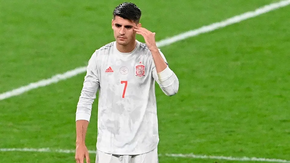 Esposa de Álvaro Morata publicó las amenazas que recibió durante el Italia vs España