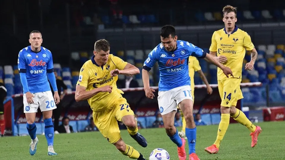 Chucky Lozano: Sevilla habría presentado una oferta oficial por el mexicano