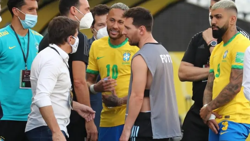 Brasil vs Argentina: Casaca de Messi usada en la polémica es subastada en internet