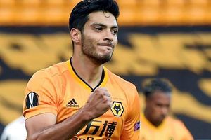 Raúl Jiménez: Donó parte de lo recaudado por afición de los Wolves tras su lesión a 'Jugamos Todos'