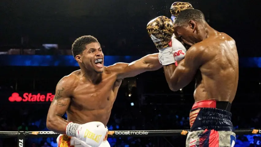 Shakur Stevenson conectando a Jamel Herring | AP