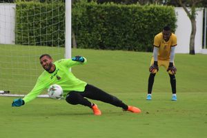 Video: Portero del Tolima festejó título de la Liga colombiana con el árbitro