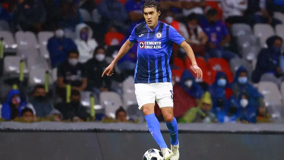 Cruz Azul: Shaggy Martínez sufrió aparatosa entrada en duelo vs San José Earthquakes