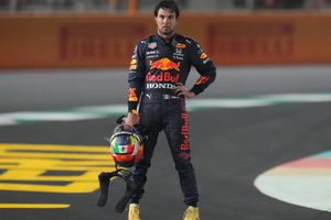 Checo Pérez a Red Bull previo a finalizar la temporada: "¡Vamos a cerrar con todo!"
