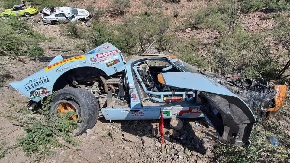 Carrera Panamericana: Dos vehículos y una patrulla protagonizaron accidente