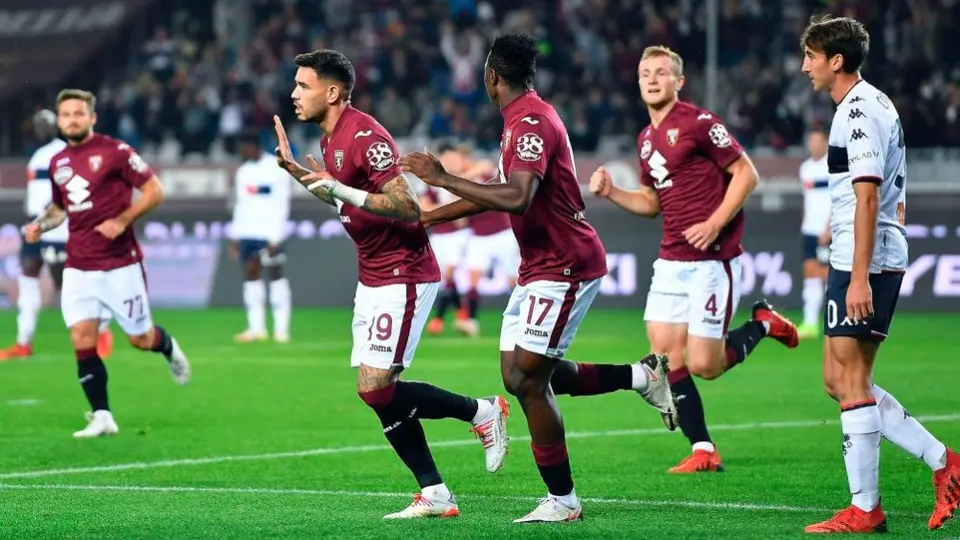 Johan Vásquez: Volvió a ser titular aunque no logró evitar descalabro ante Torino