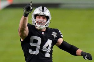 Jersey de Carl Nassib se vuelve el más vendido tras declararse homosexual