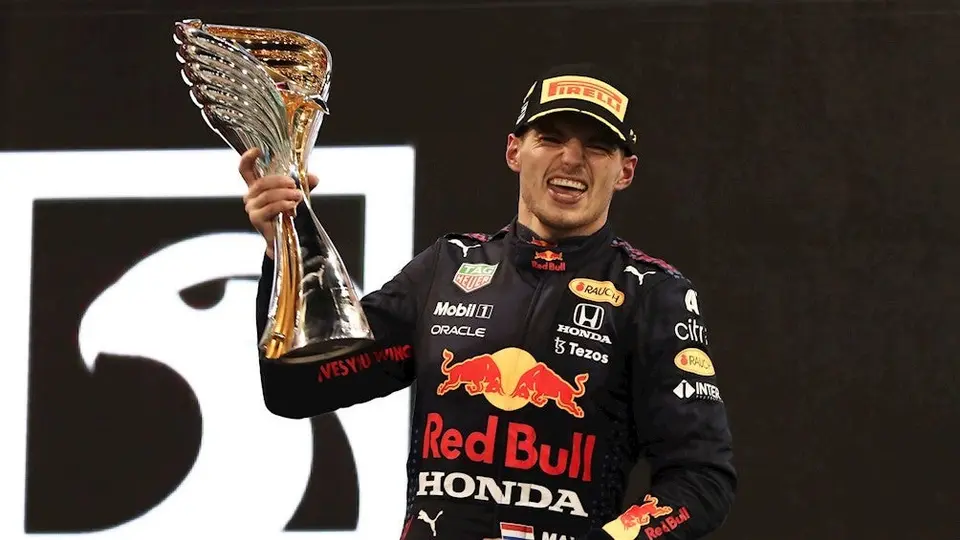 Video: Así fue el emotivo festejo de Verstappen con su padre tras el GP de Abu Dabi