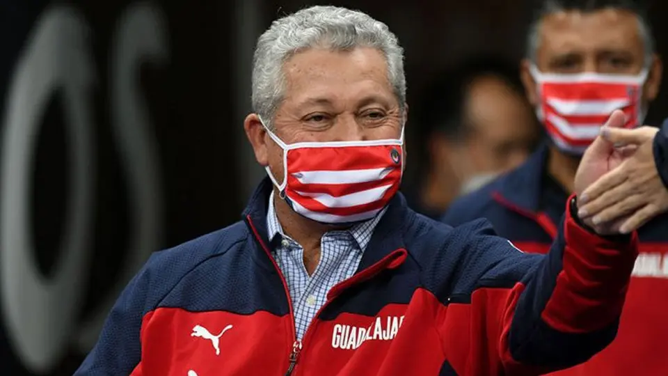 Chivas: Vucetich recibió segunda dosis de la vacuna contra el Covid-19