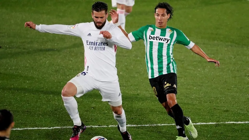 Diego Lainez no fue convocado por el Betis en su visita a Valladolid