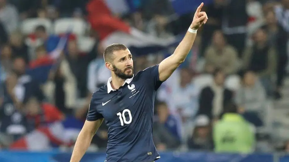 Benzema no será excluido de la selección de Francia si es condenado por 'chantaje'