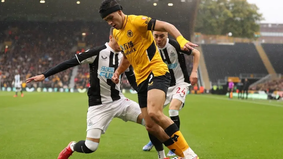 Raúl Jiménez: Wolves estrenará documental sobre la lesión de cráneo del mexicano