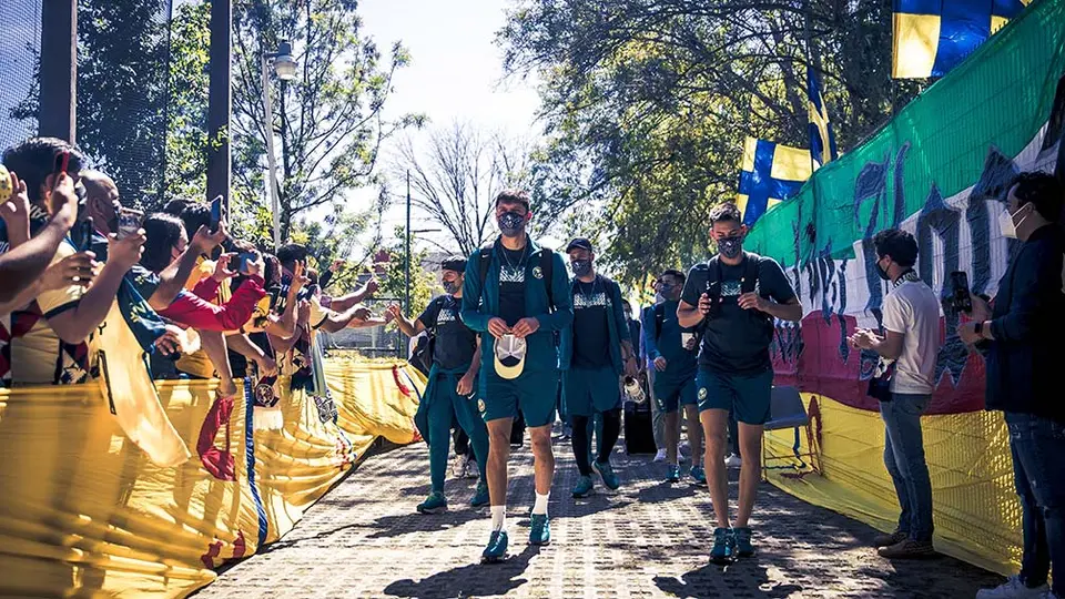 América: Aficionados despidieron a jugadores en Coapa previo a viaje a Monterrey