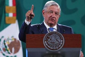Metro CDMX: AMLO evitó señalar a los responsables políticos del accidente de Línea 12