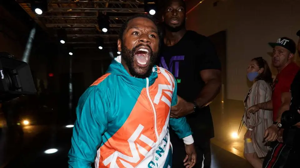 Mayweather sobre Canelo: 'Cuando le gané no estaba en mi mejor momento, era un viejo'