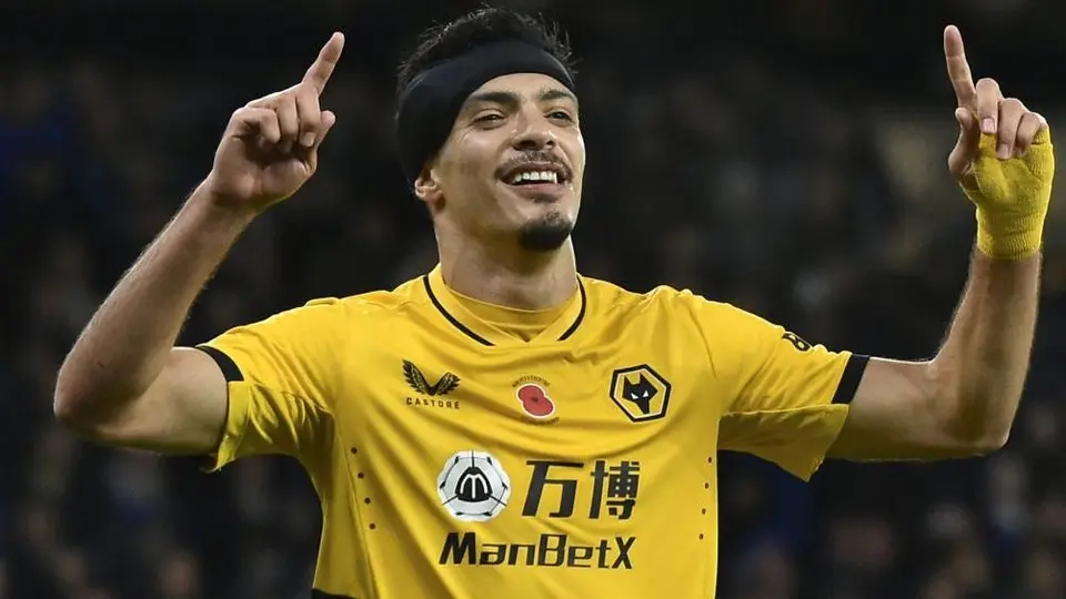 DT de Wolves: 'Raúl Jiménez tiene todo para jugar en Manchester City'