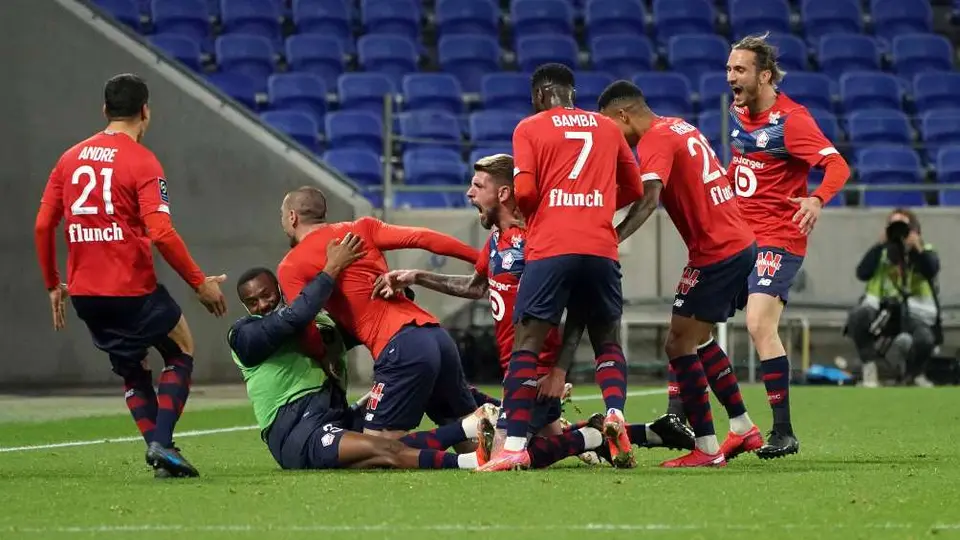 Eugenio Pizzuto: Lille derrotó de último minuto a Lyon y mantiene el liderato