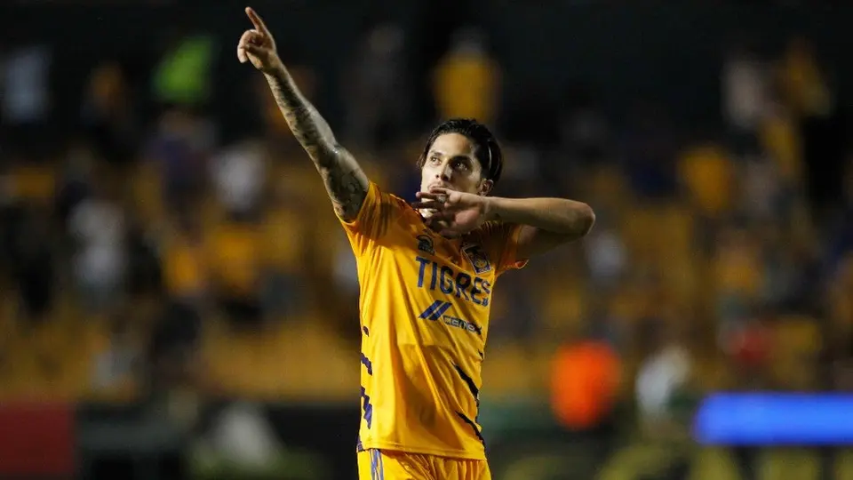 Tigres: Carlos Salcedo, rechazado por el Estrasburgo de Francia por su alto precio