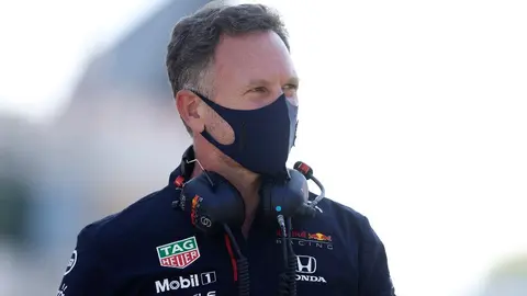 Horner sobre Hamilton: 'Me decepciona que Mercedes haya protegido y celebrado a su piloto'