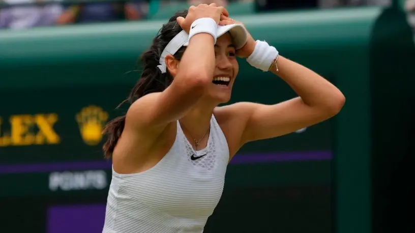 Wimbledon: Emma Raducanu, la adolescente británica que asombra en el Grand Slam